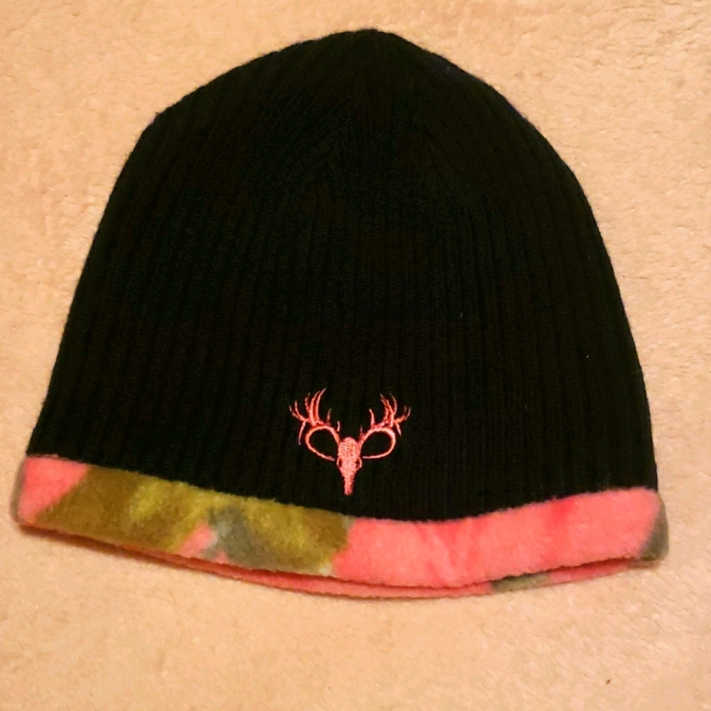 Black and pink camo beanie - Picture 1 of 2